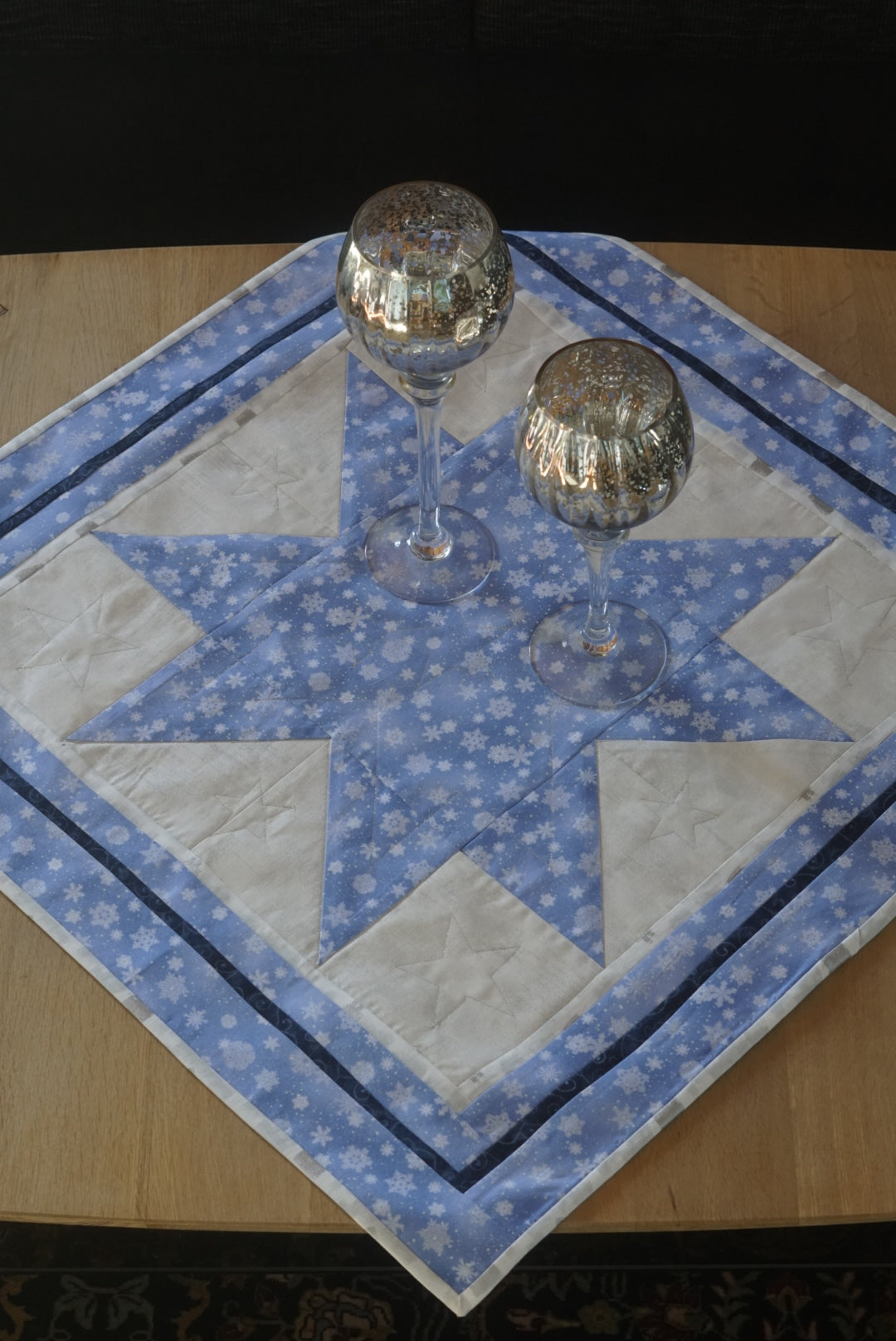Patchwork-Stern-Tischdecke