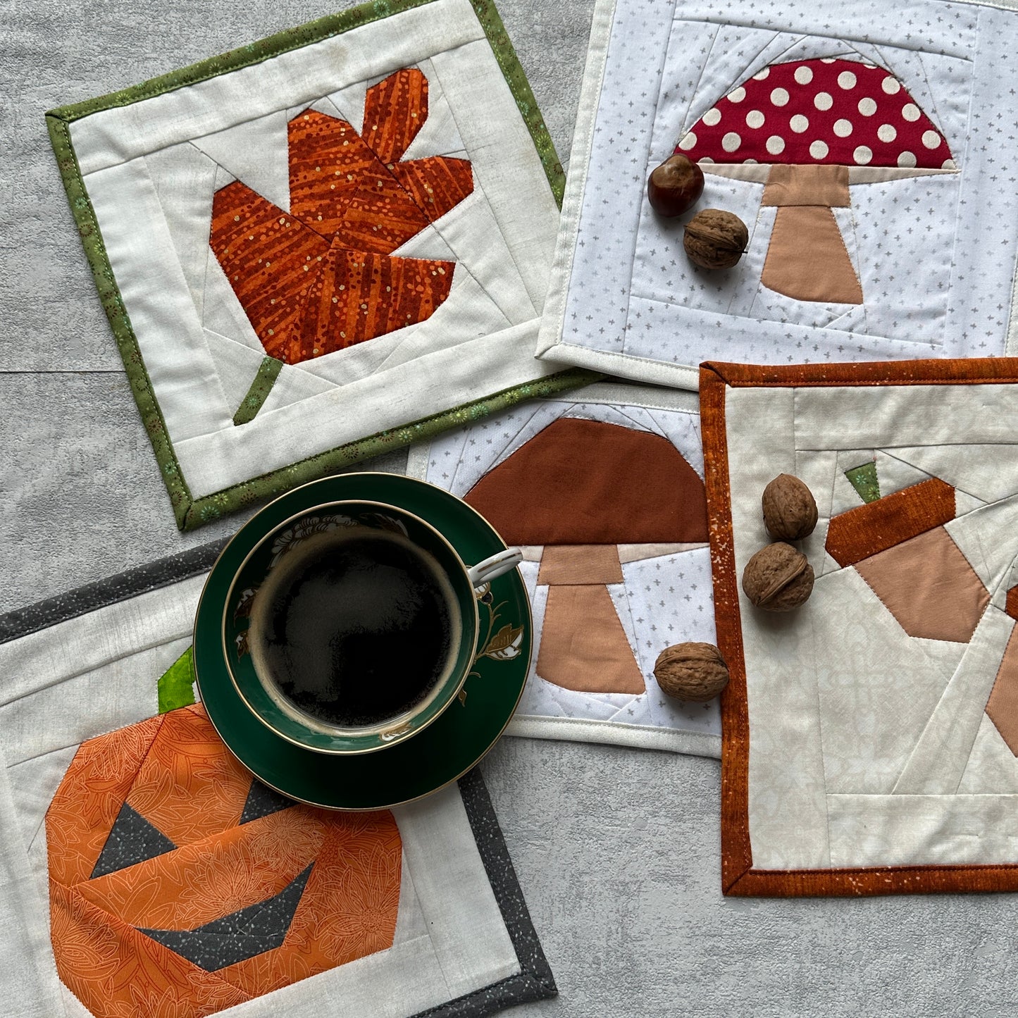 Herbst-Untersetzer (Mug Rugs), FPP, 4 Motive