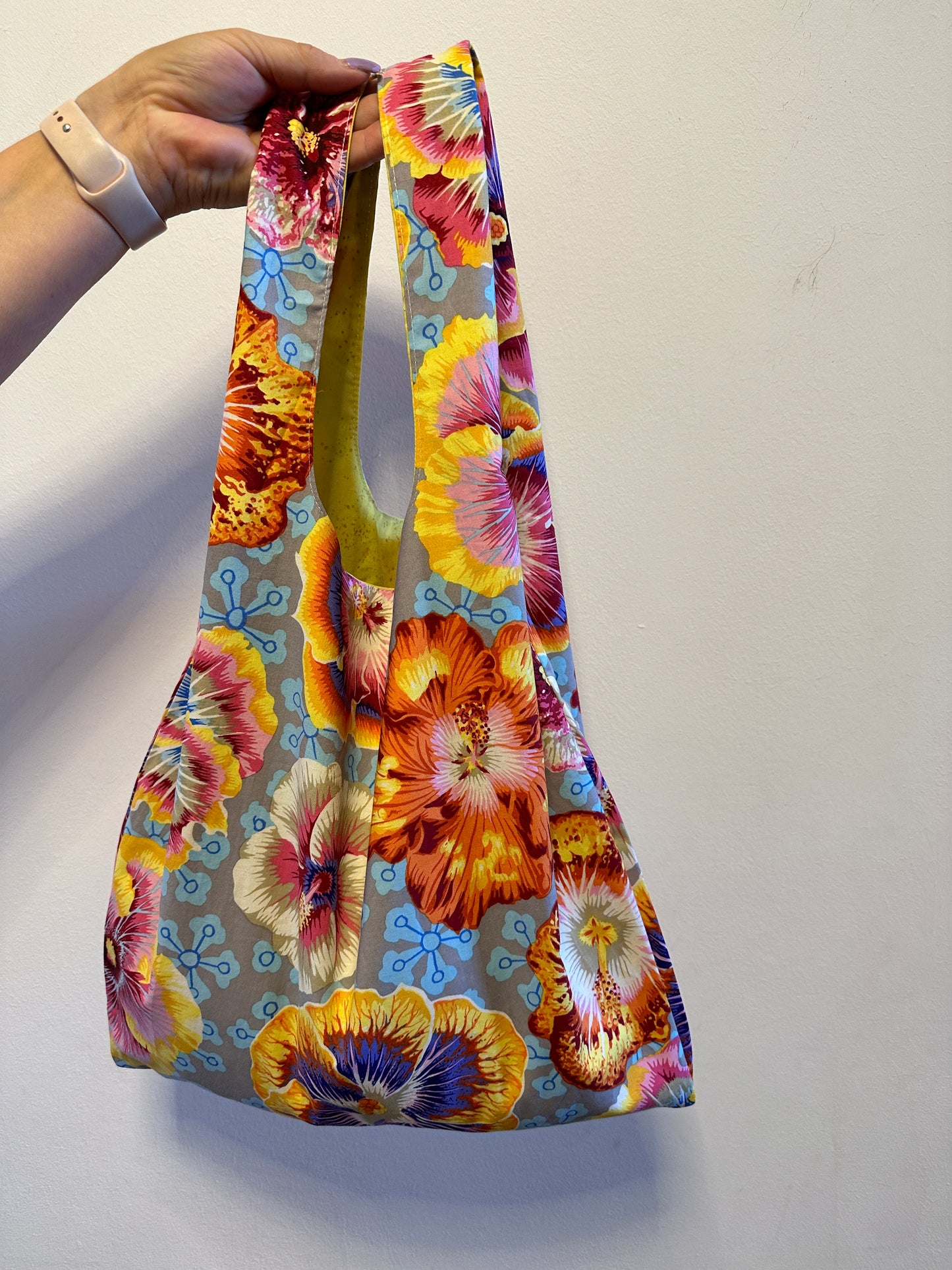 Einkaufstasche Flower-Power, Nähanleitung inkl. Schablonen