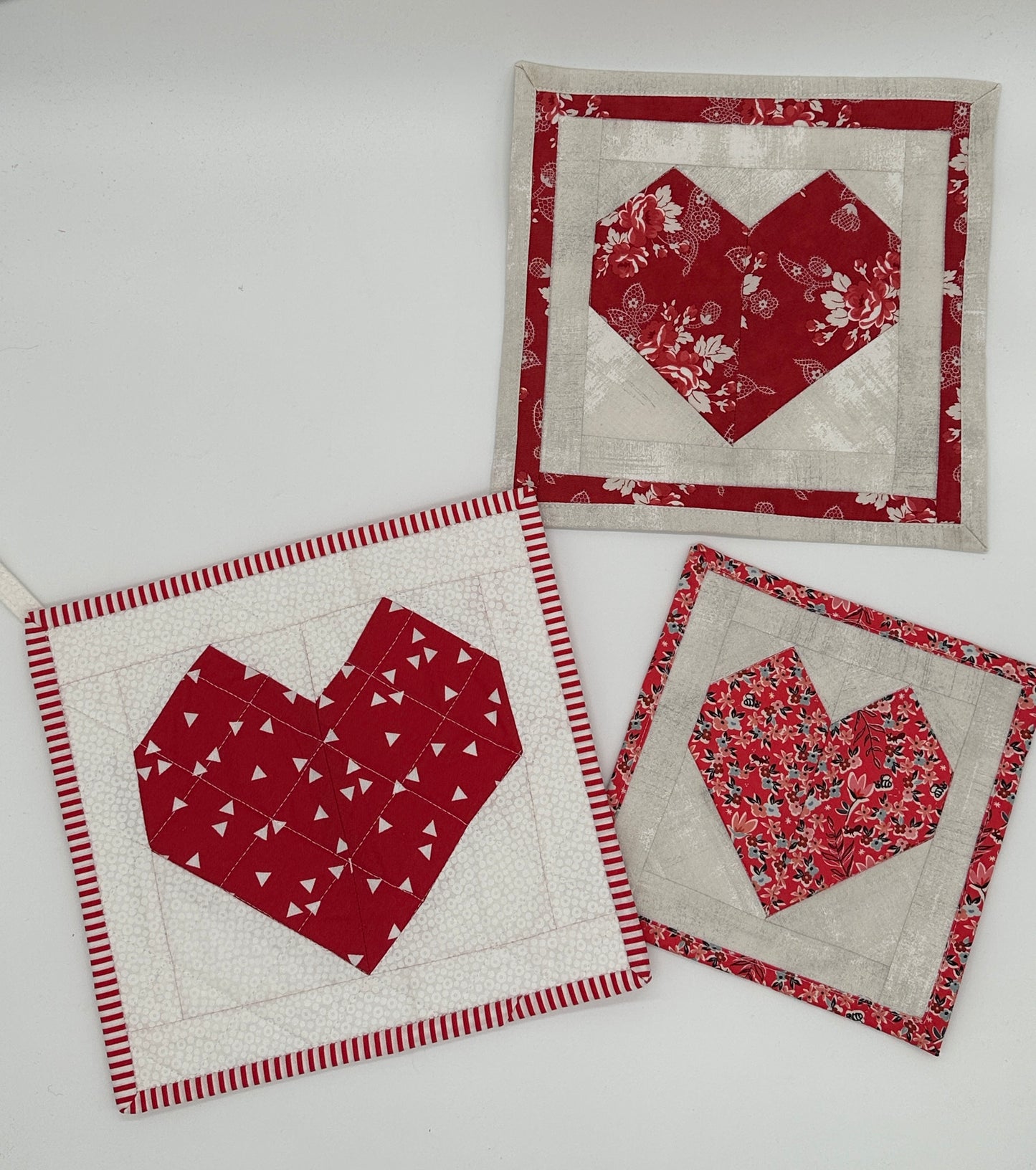 Herzen in 3 Größen, Mug-Rug, Topflappen, Untersetzer, Tischdecke, detaillierte Nähanleitung