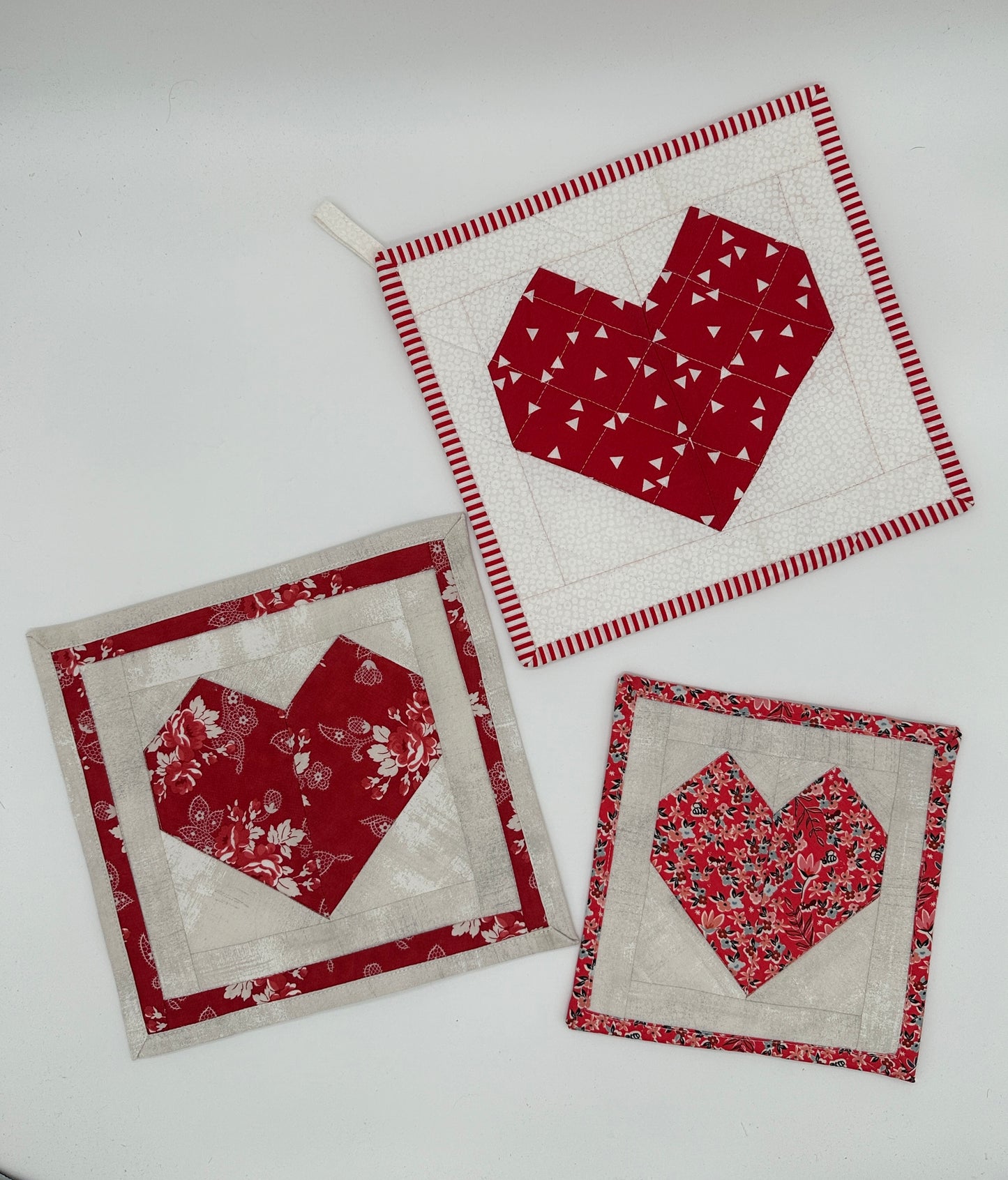 Herzen in 3 Größen, Mug-Rug, Topflappen, Untersetzer, Tischdecke, detaillierte Nähanleitung