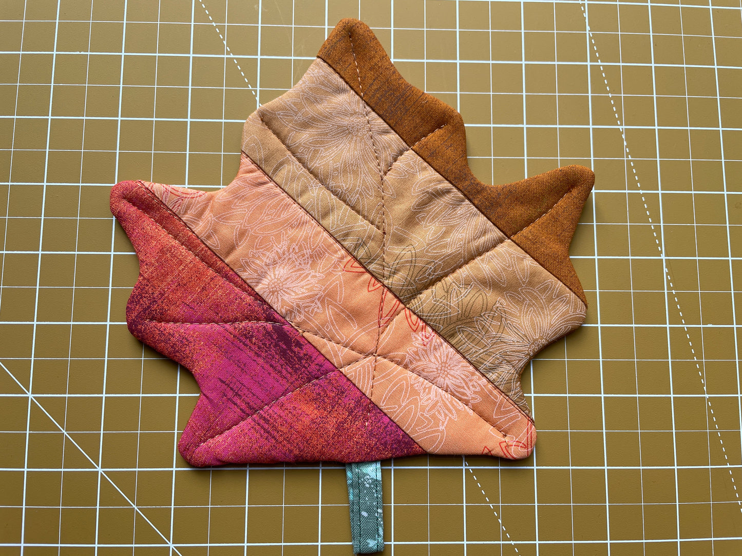 5 herbstliche Untersetzer (Mug Rugs), Nähanleitung inkl. Schablonen