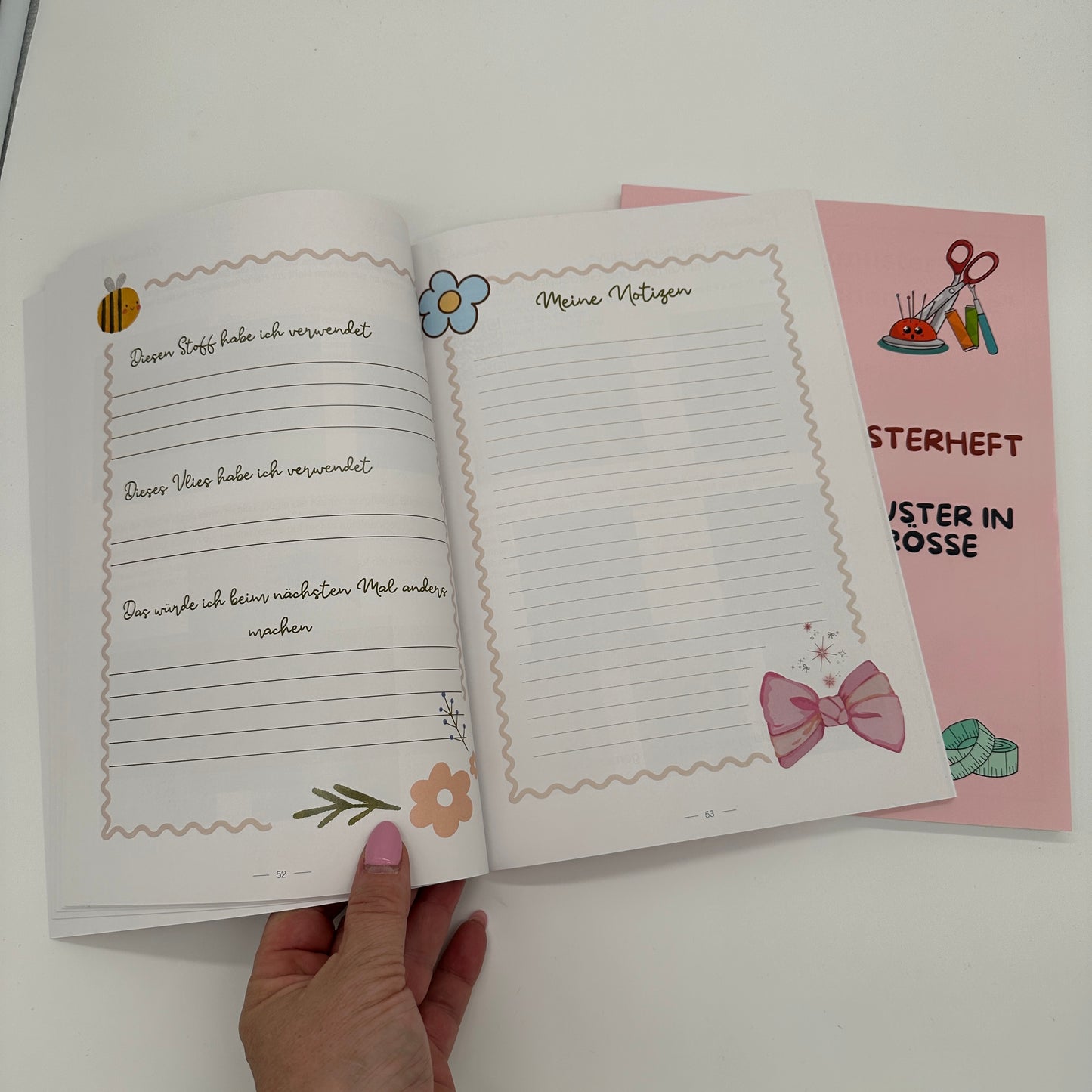 Taschen- und Täschchen Nähbuch mit Schnittmusterbuch für 12 Nähprojekte