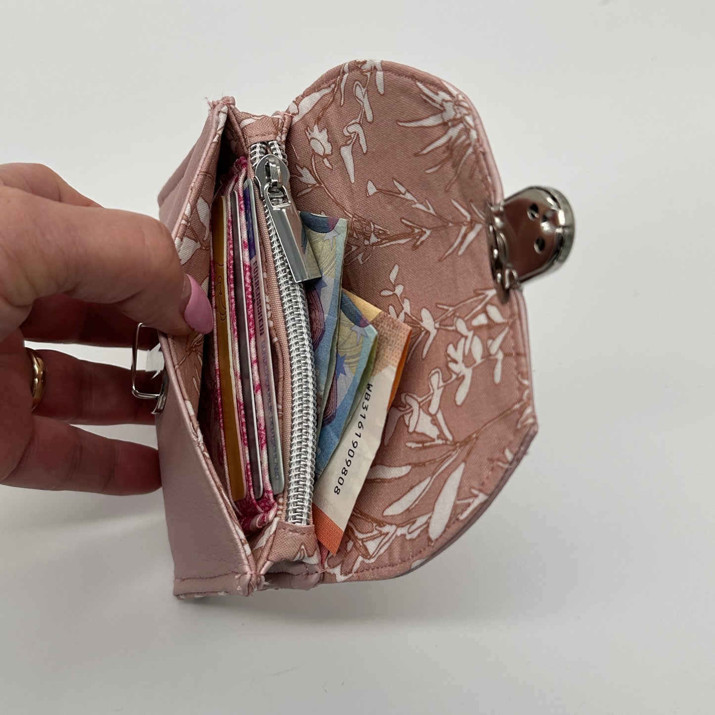 Geldbeutel mit Reißverschluss und Kartenfächer, Anleitung inkl. Schnittmuster