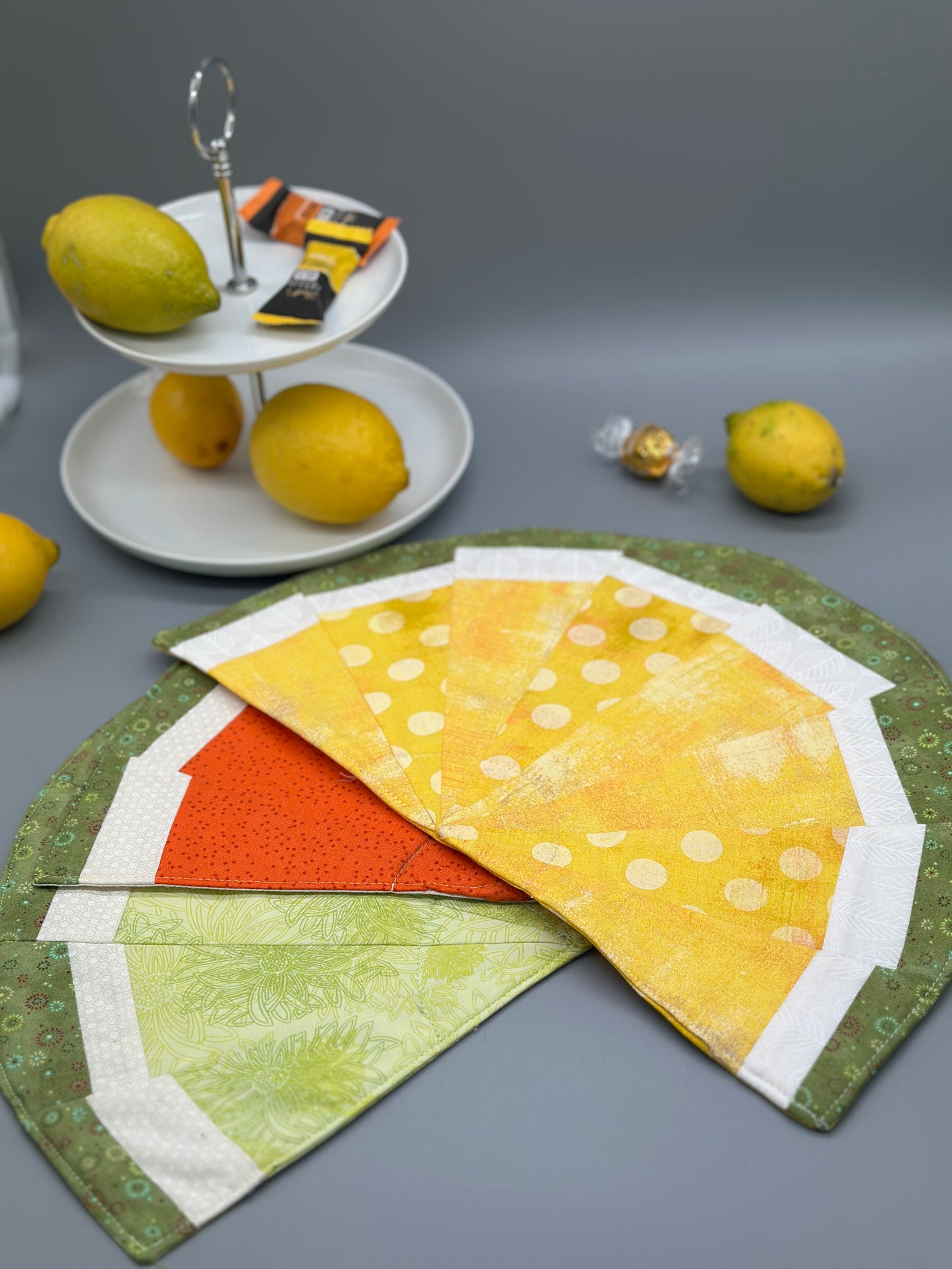 Fruchtige Tischsets und Untersetzer "Tischlein deck dich", Anleitung inkl. Schnittmuster