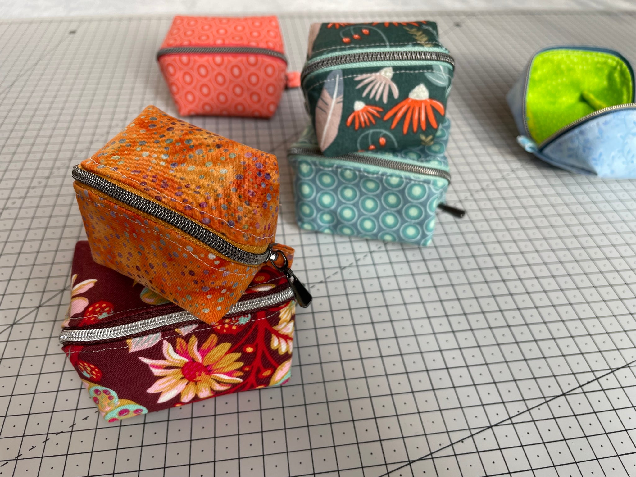 Magic Pouch Box Würfel-Magic-Pouch, zwei Größen, Nähanleitung inkl. Schnittmuster – Nähnika