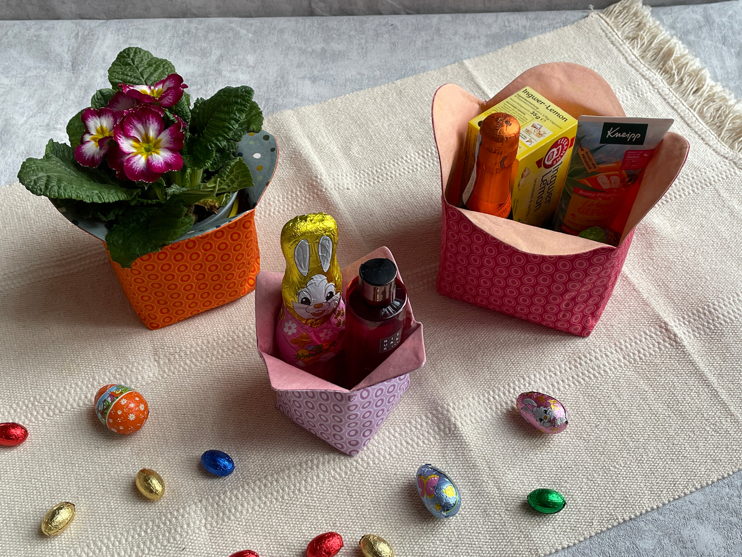 Geschenkekörbchen / Osterkörbchen / Utensilo, detaillierte Nähanleitung inklusive der Schablonen