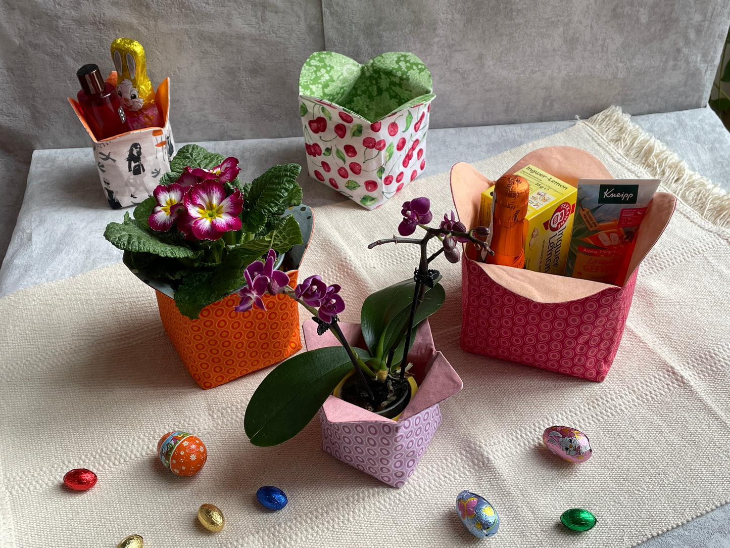 Geschenkekörbchen / Osterkörbchen / Utensilo, detaillierte Nähanleitung inklusive der Schablonen